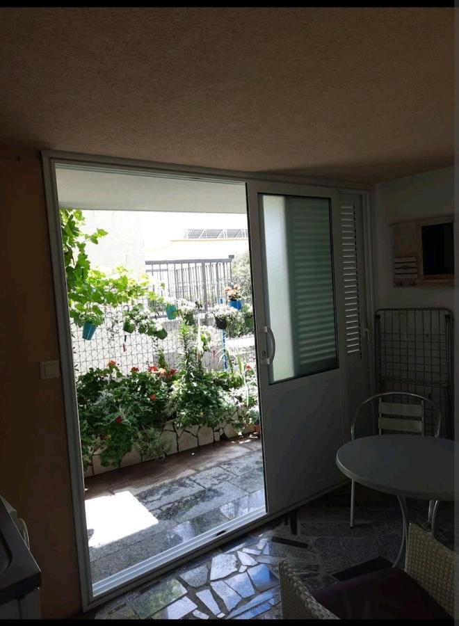 Vila Doris Hotel Baska Voda Bagian luar foto