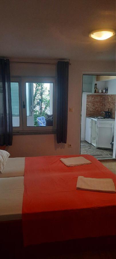 Vila Doris Hotel Baska Voda Ruang foto